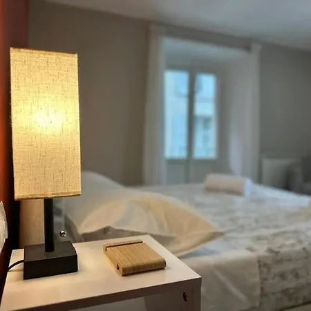 Lake, Lakefront 30m Apartment